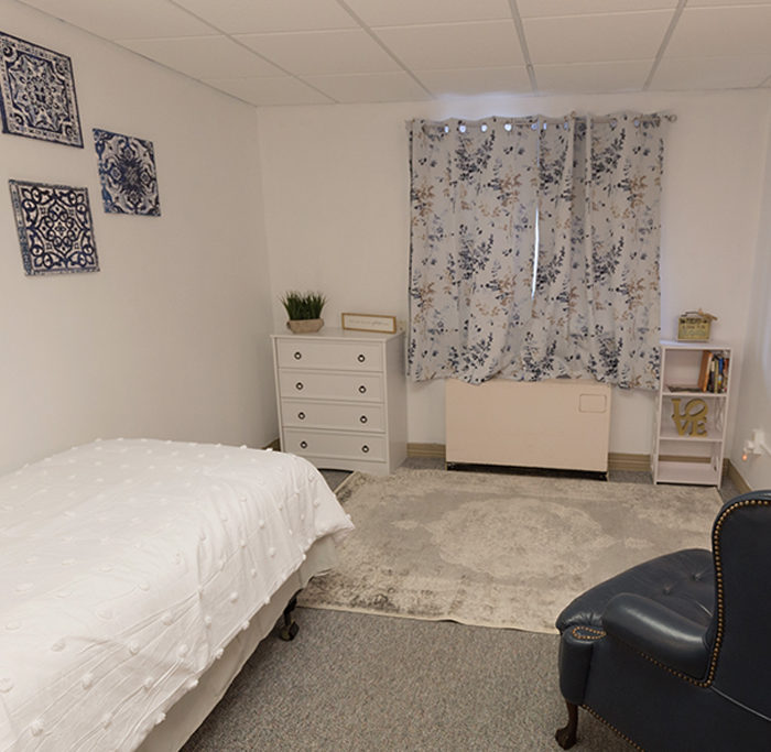 Living space at Fiddler's Green-Independent Living in Corunna, Michigan