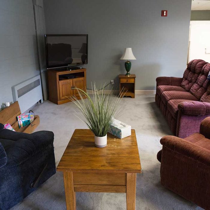 Interior-Den at Fiddlers Green-Independent Living in Corunna, Michigan