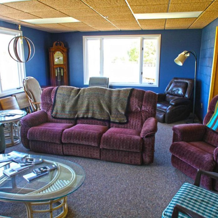 Living room area at Fiddlers Green-Senior Living in Bad Axe, Michigan